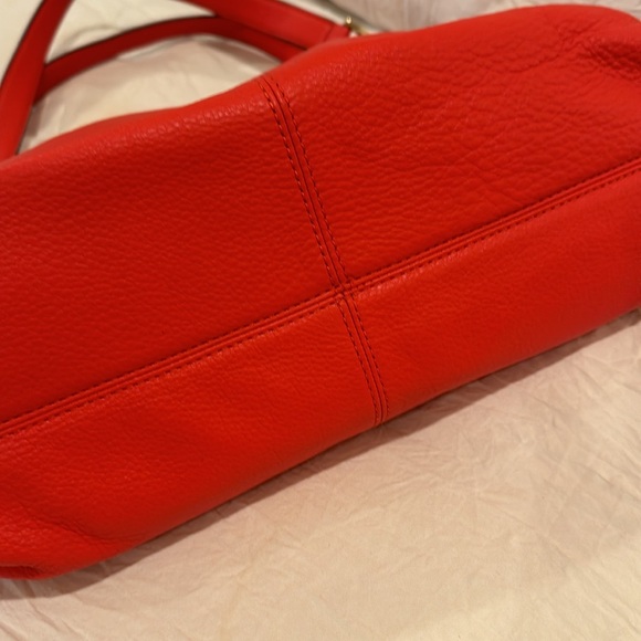 NWOT BEAUTIFUL MICHAEL KORS ORANGE/RED HANDBAG - Picture 5 of 6